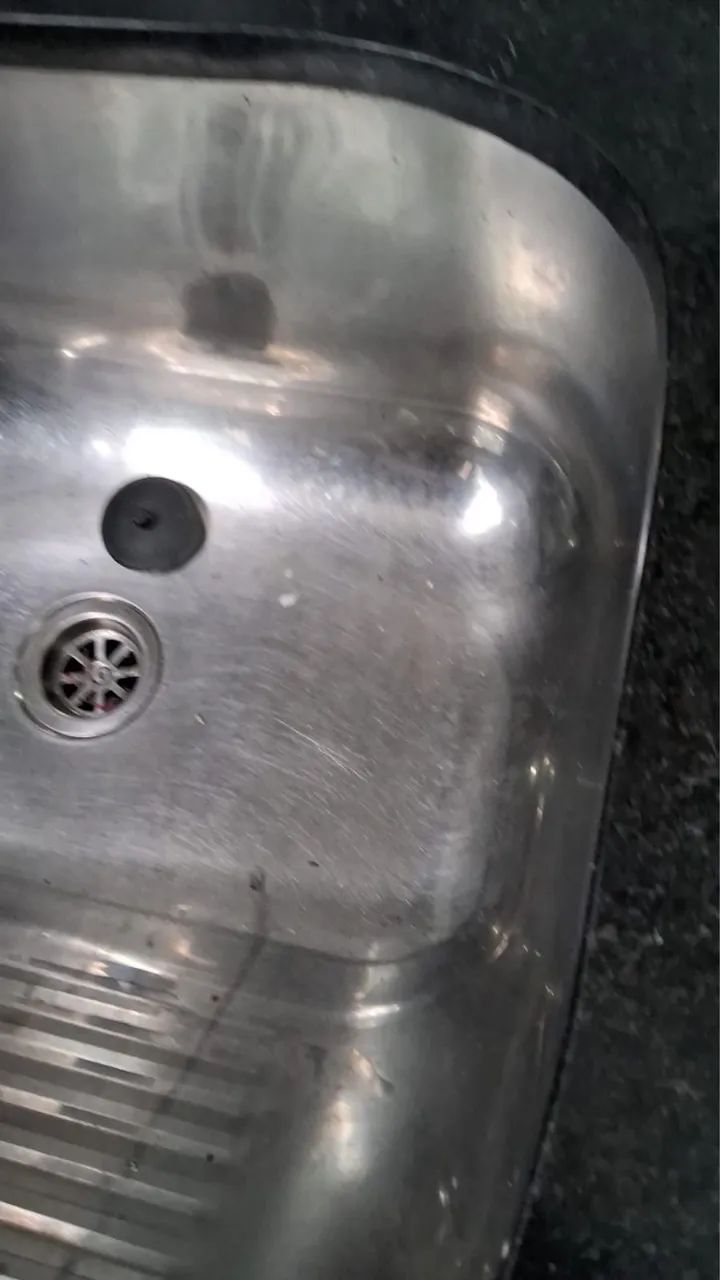 Tanque pedra com bancada 