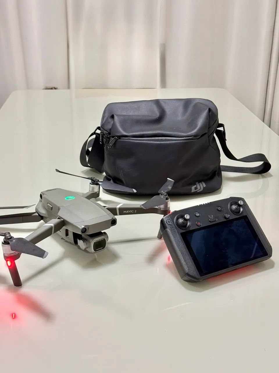 DRONE DJI MAVIC 2 PRO + SMART CONTROLLER COM TELA + CONTROLE ORIGINAL