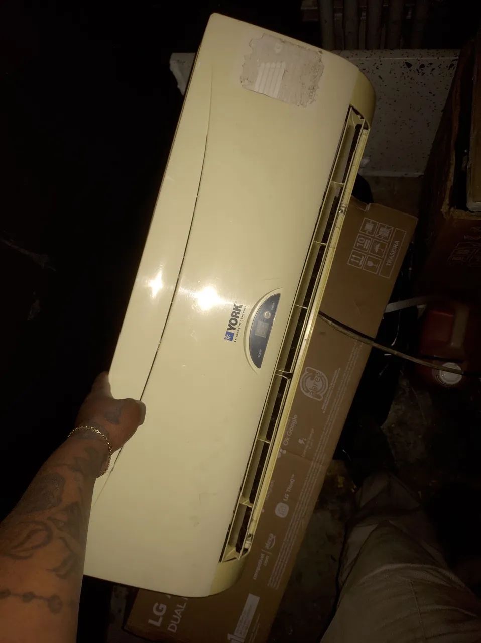 Vende se ar condicionado completo usado