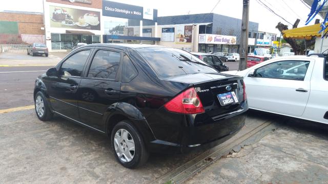 Ford Fiesta sedan 1.6 completo - Foto 6