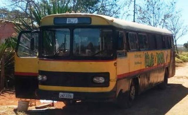 Troco ônibus por van ou outro veiculo utilitário - Foto 8