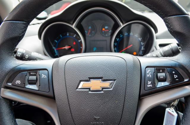 CHEVROLET CRUZE 1.8 LT 16V FLEX 4P AUTOMÁTICO - Foto 11