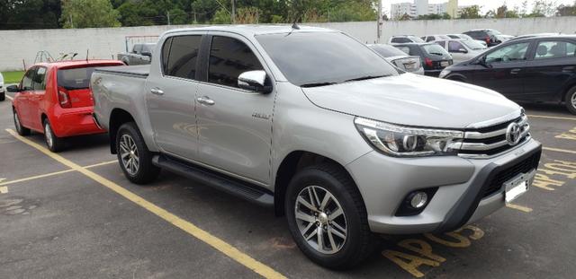 Toyota Hilux SRX 2.8 4x4 - Foto 6