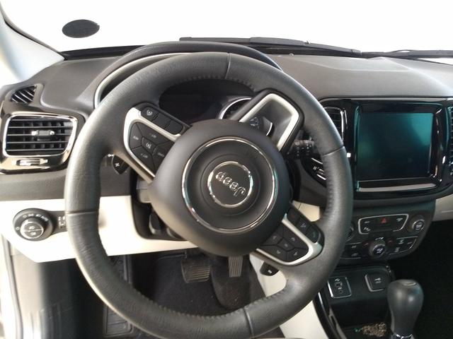 Jeep Compass Limited 9 mil km financio - Foto 4