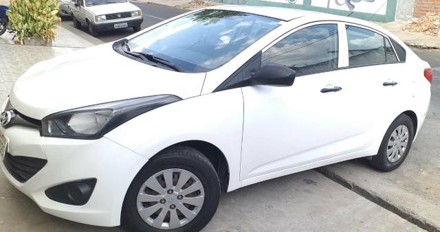 Hyundai HB20s, 2013/2014, motor 1.0, manual, por R$31.000