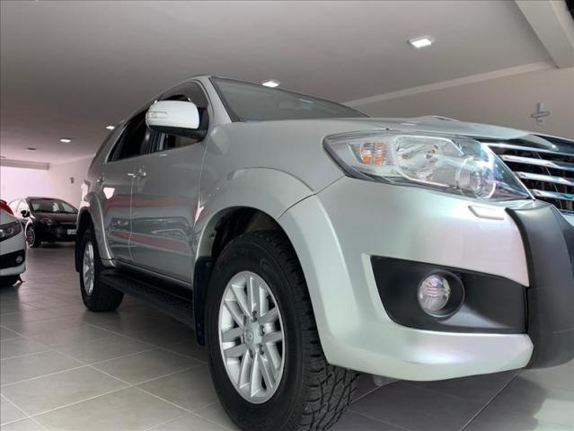Toyota Hilux Sw4 3.0 Srv 4x4 7 Lugares 16v Turbo i - Foto 3