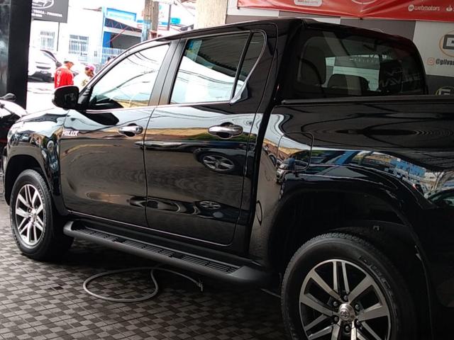 HILUX 2017/2017 2.8 SRX 4X4 CD 16V DIESEL 4P AUTOMÁTICO - Foto 3
