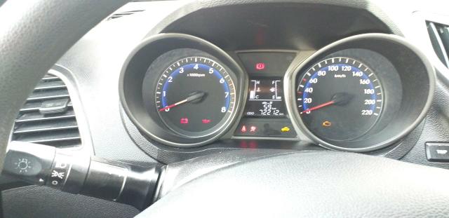 Hyundai HB20s, 2013/2014, motor 1.0, manual, por R$31.000 - Foto 3