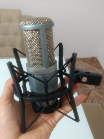 Microfone AKG Percepticom 220 Usado