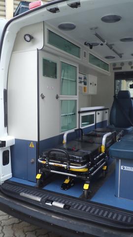 Ambulância UTI Renault Master Alltech - Foto 7