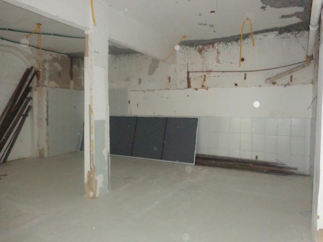 Loja com Área Total de 180 m² para Aluguel em Roma (797910) - Foto 2