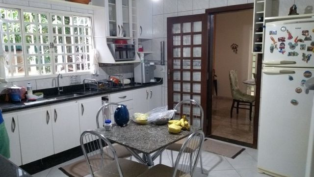 Samuel Pereira oferece: Sobrado no Setor de Mansões Sobradinho 3 Suítes Churrasqueira - Foto 12