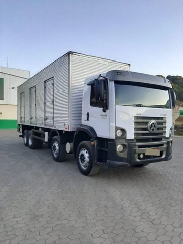 CAMINHAO BAU CONSTELLATION BITRUCK
