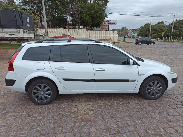 RENAULT MEGANE GRAND TOUR 2013