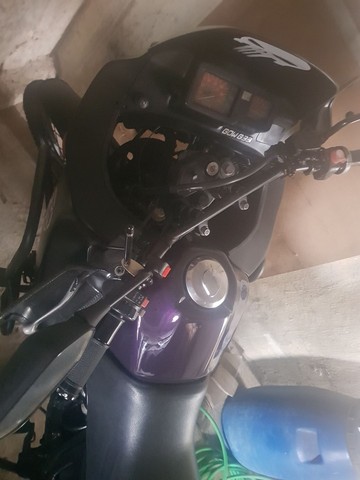 VENDO SAHARA 350 OU TROCO EM UMA CUSTON DE 250 CC EM DIANTE
