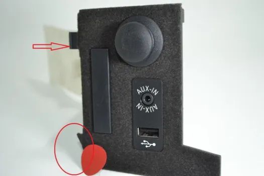 Entrada Auxiliar Usb Painel Mercedes Benz 650 2011 2012 Orig - Foto 5