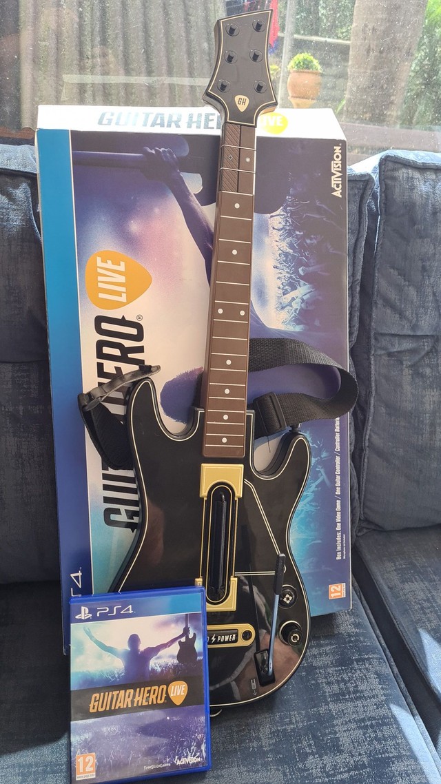 Guitar Hero Live PS4