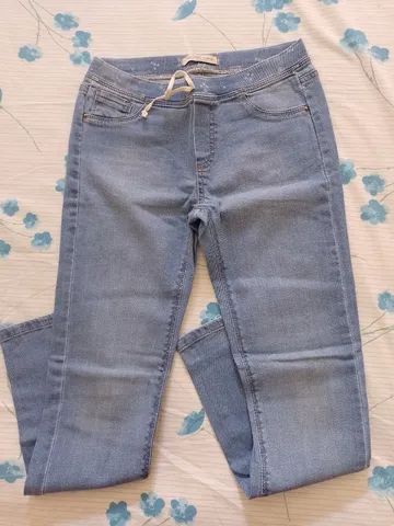 Calça jeans e de algodão - feminina seminova - 10 anos - Foto 3
