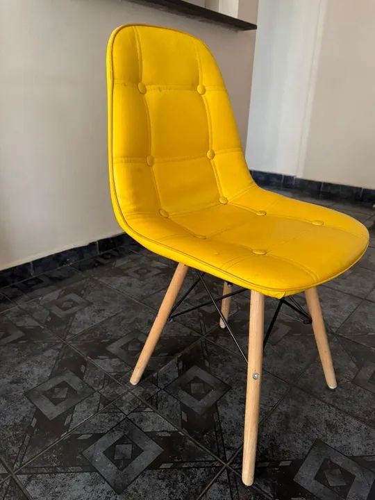 Cadeira Eiffel Estofada - Foto 2