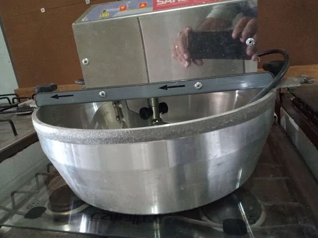 Misturador de Massas e doces elétrica 8k Saro bivolt  - Foto 5