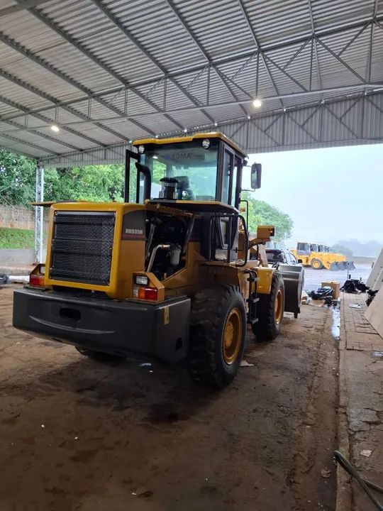 Pá carregadeira XGMA 12t - Foto 3