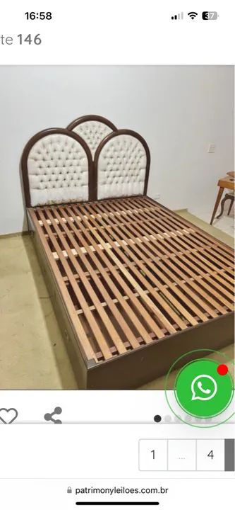 Antiga Cama Inglesa em capitonê e M.Maciça