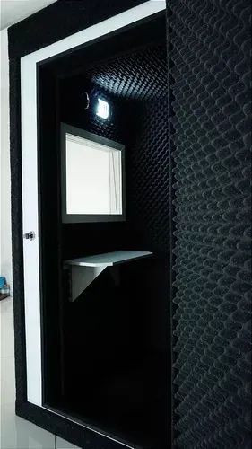 Cabine Acústica Home Studio 2x2m Usada c/ Ventilação e Isolamento Profissional<br> - Foto 4