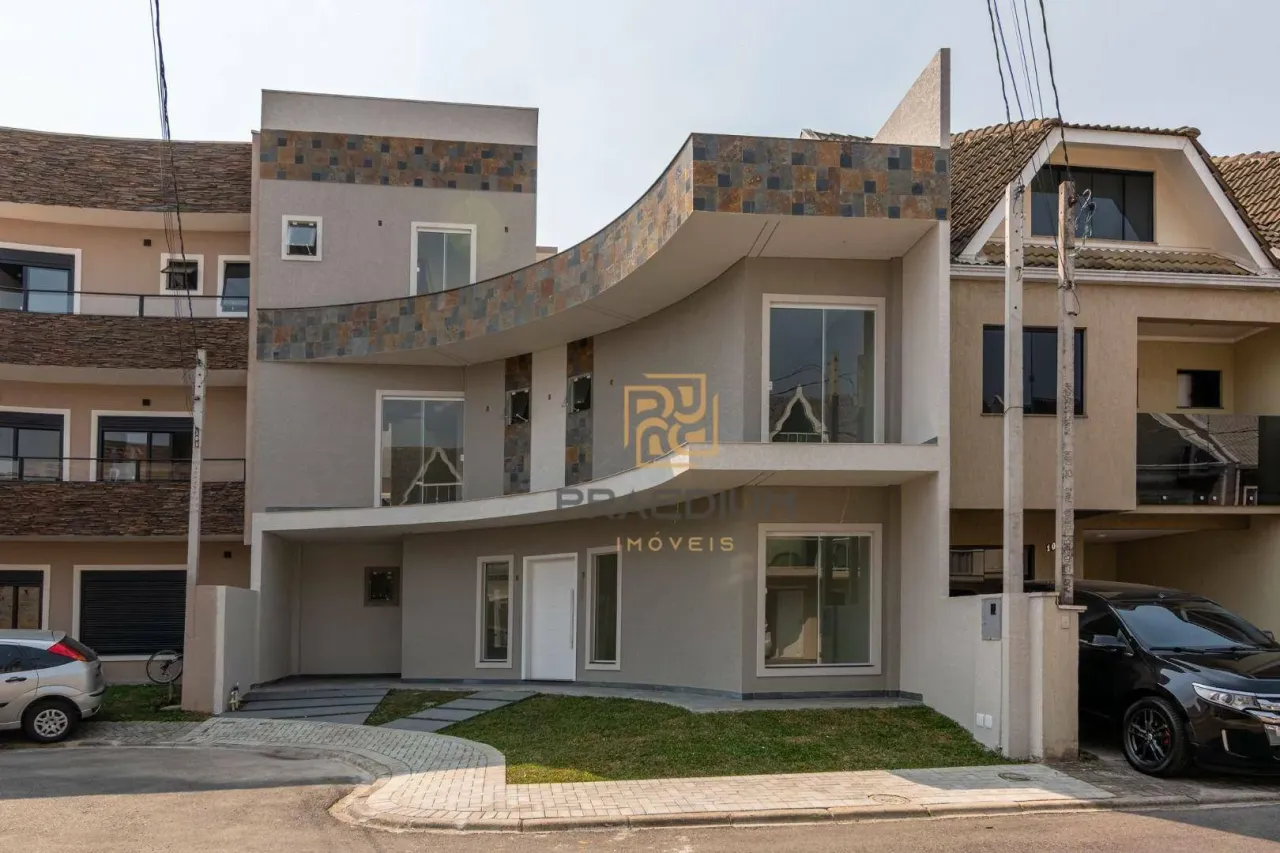 Sobrado com 3 dormitórios à venda, 124 m² por R$ 860.000,00 - Cidade Industrial - Curitiba