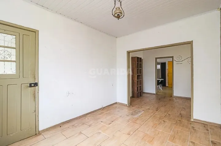 Casa de 3 dormitórios, no bairro passo d`Areia.