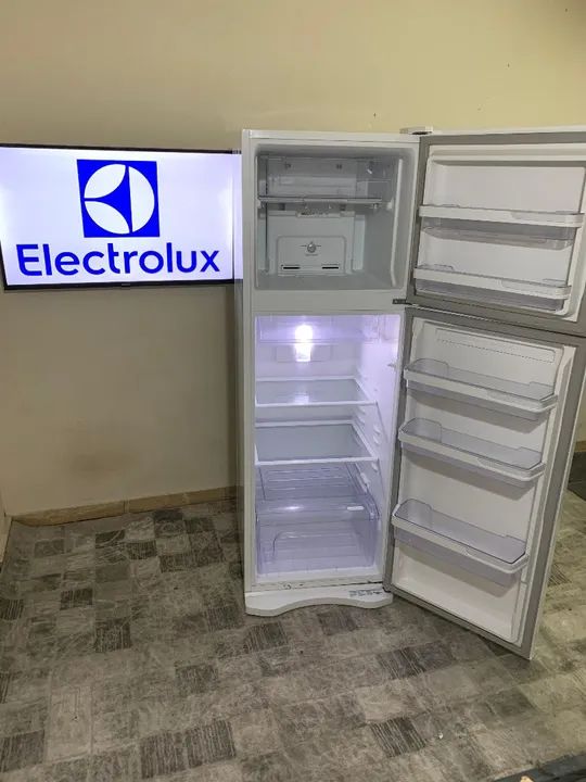 Geladeira seminova com garantia e entrega  - Foto 2