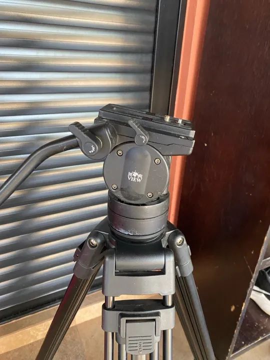 Tripé - World VIew wv 2500 e Cabeça Hidráulica