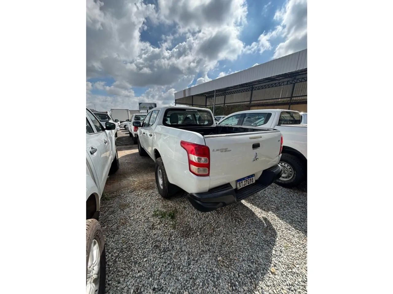 Mitsubishi L200 triton 2022 2.4 16v turbo diesel gl cd 4x4 manual - Foto 4