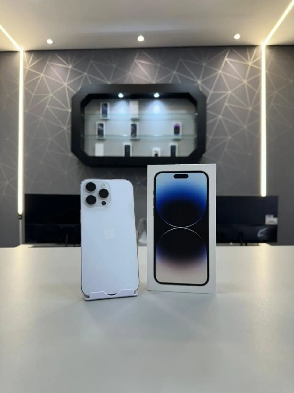 iPhone 14 Pro Max 512gb Silver - Bateria 88% - Impecável Sem