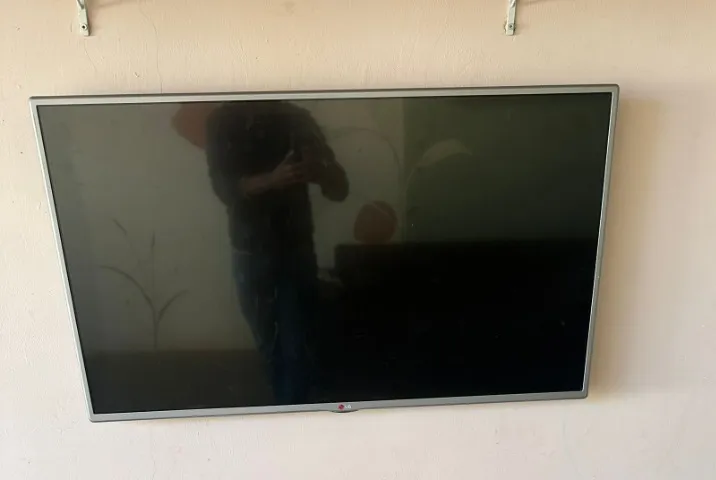 TV LG 43 POLEGADAS