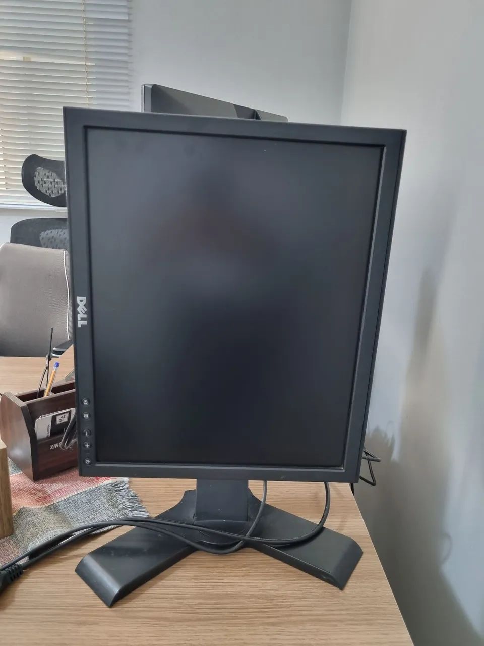 Monitor Dell 17 polegadas articulado