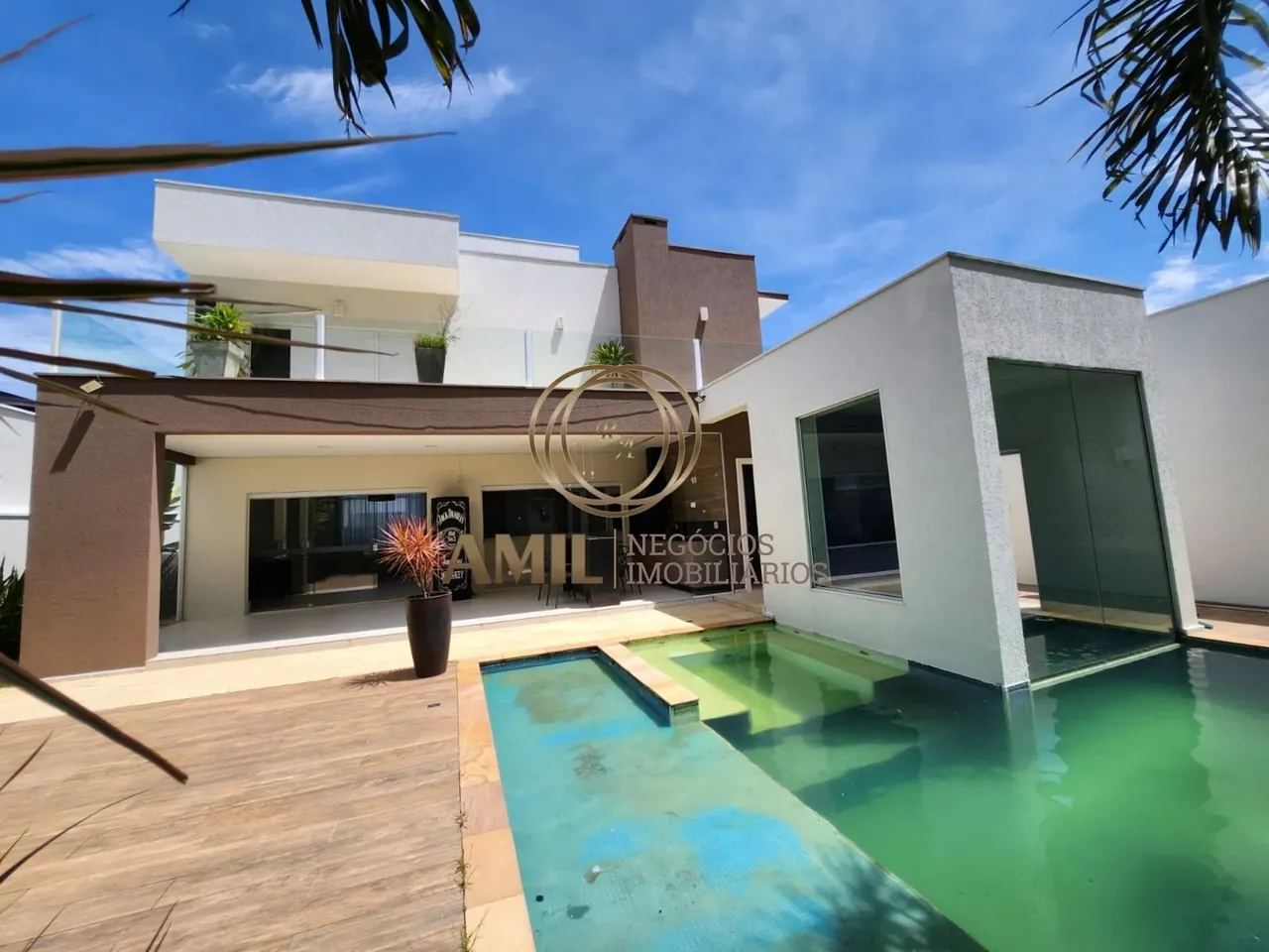 DP Vende Casa Sobrado Alto Padrão no Condomínio Residencial Jaguary, Urbanova - São José d