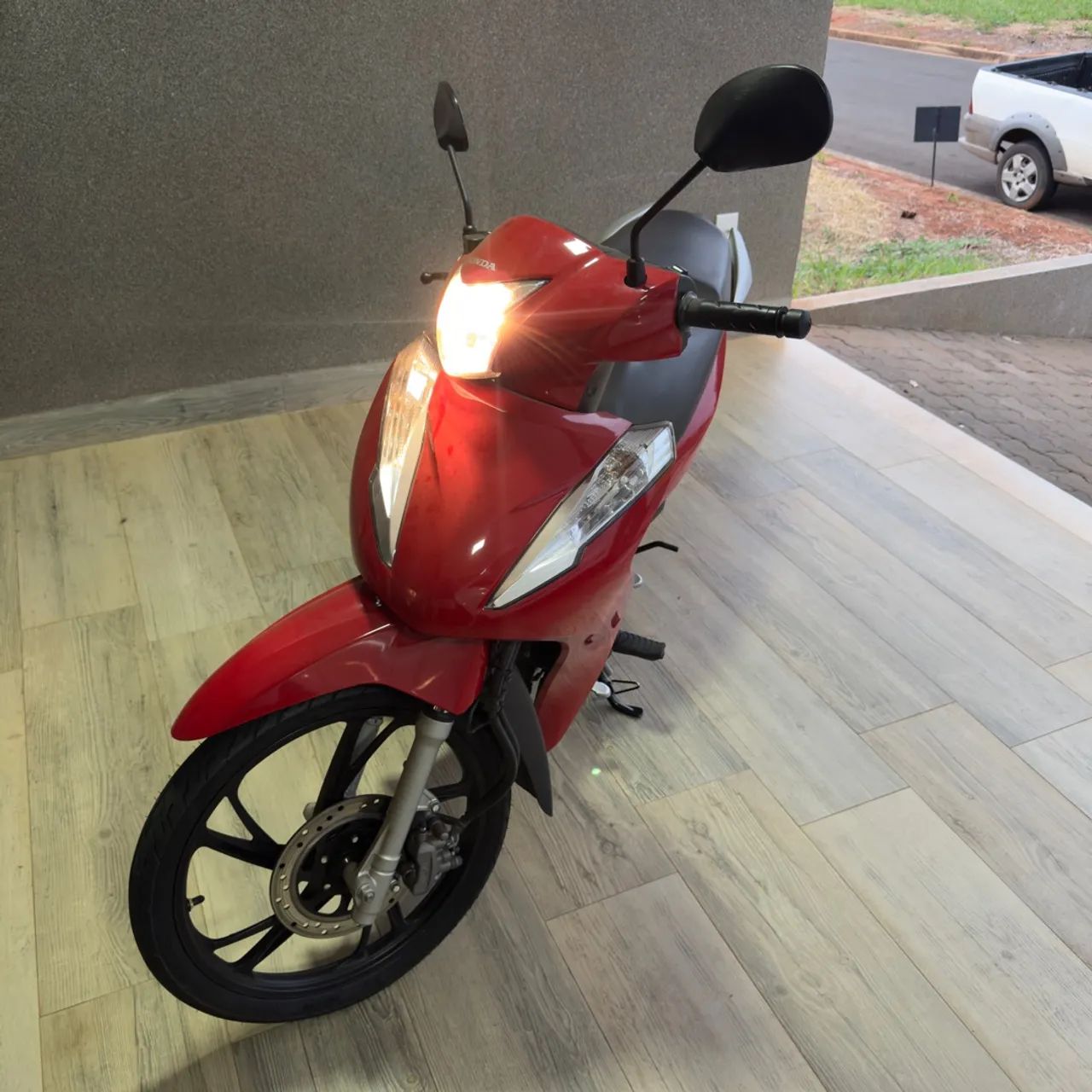 VENDO BIZ 125 2022 MUITO NOVA TRANSFIRO FINANCIAMENTO - Foto 2