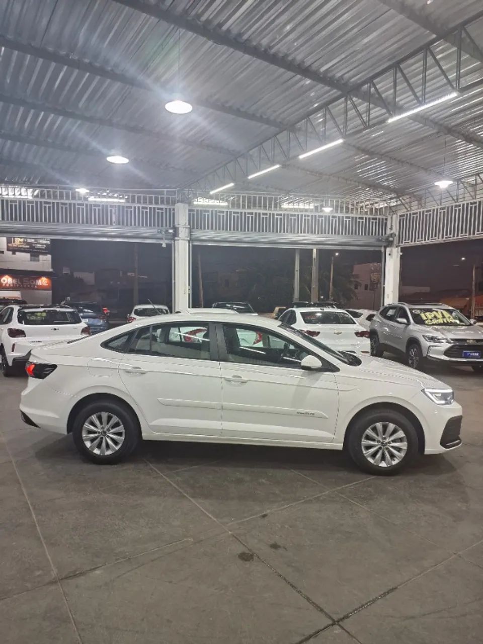 NOVO VIRTUS 1.0 TURBO AUT 2023/2023 VIZZE - Foto 2