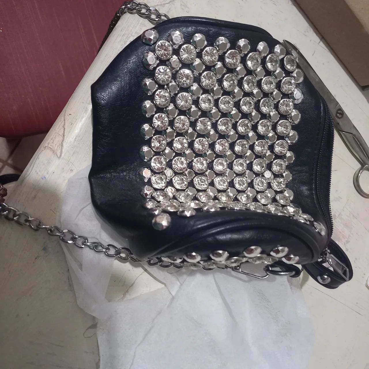 Bolsa com bordado em cristais. - Foto 3