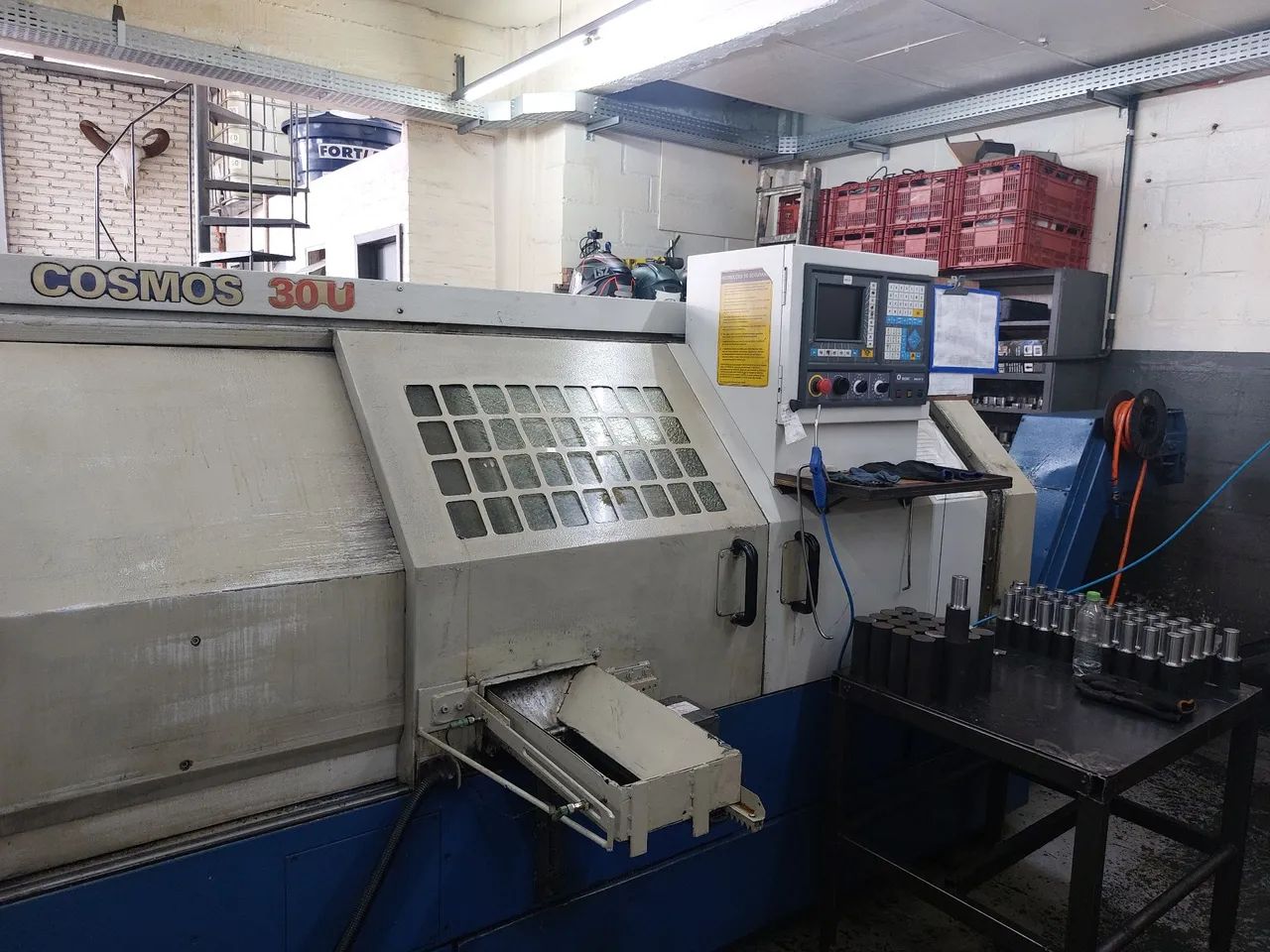 Torno cnc COSMOS 30 U 