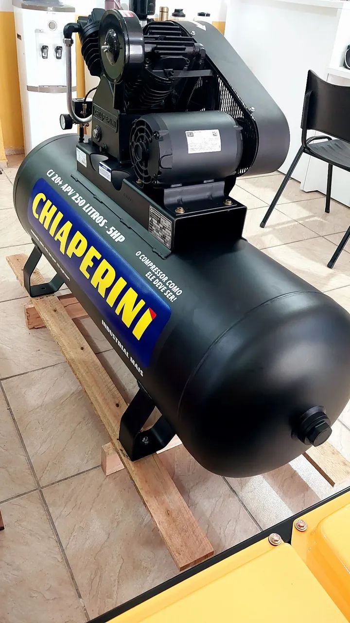 Compressor Chiaperini de 250L 20Pcm Trifásico 175Lbs 5cv (Novo) - Foto 4