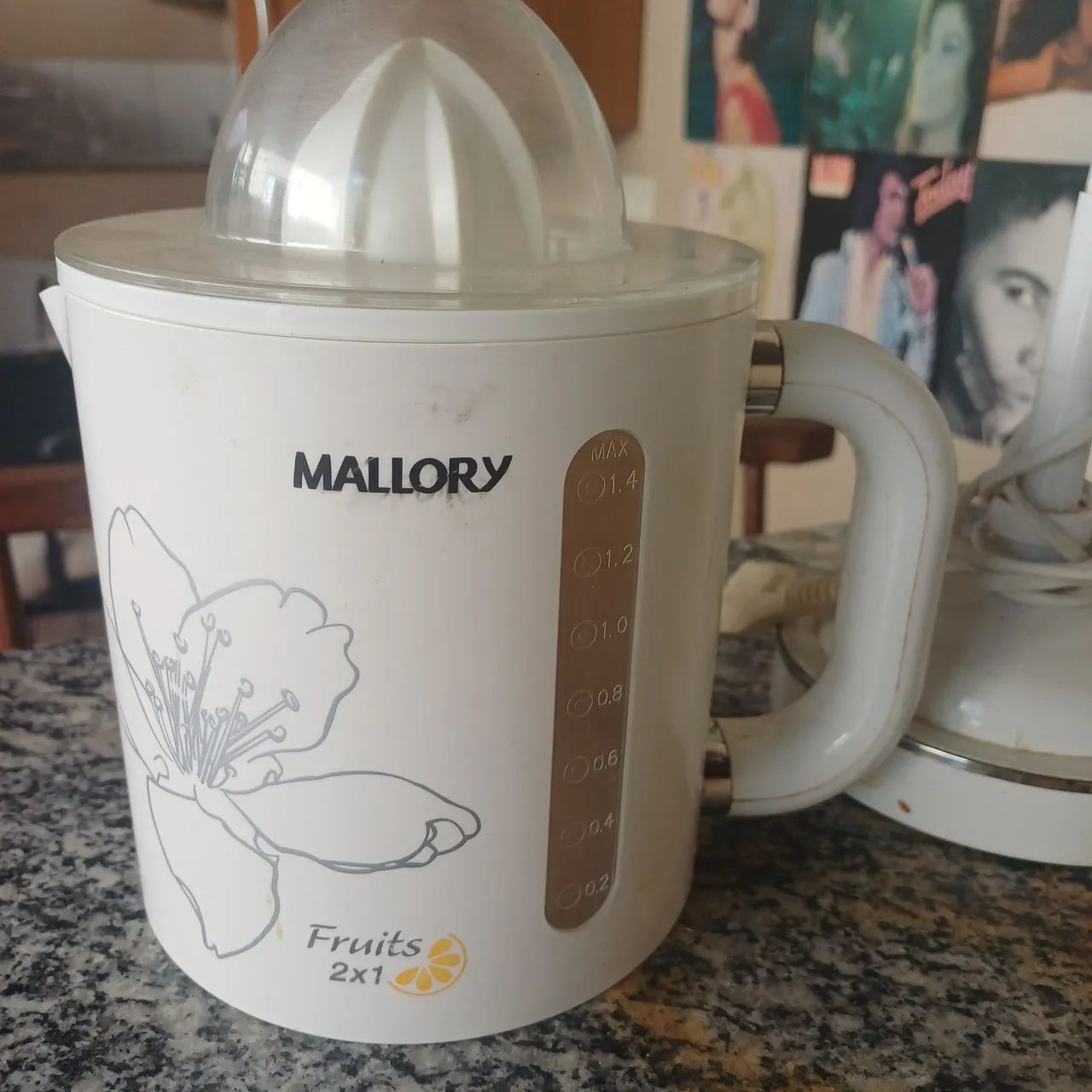 Espremedor de laranjas automático Mallory