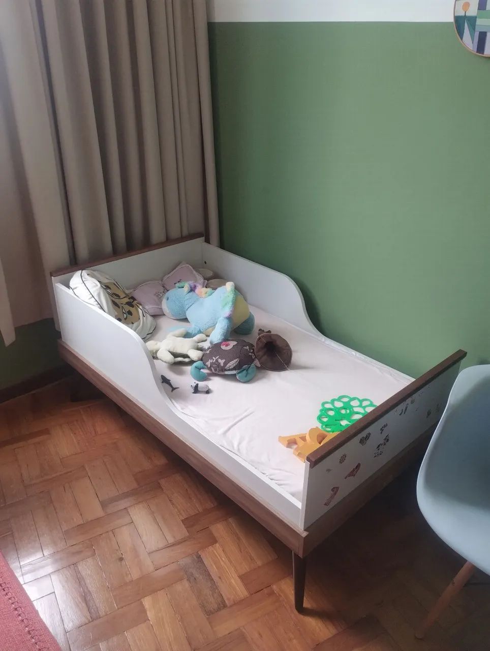 Sofá e cama de criança para doação 