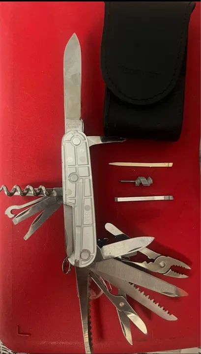 Canivete Suíço Multifuncional para Acampamento - Foto 2