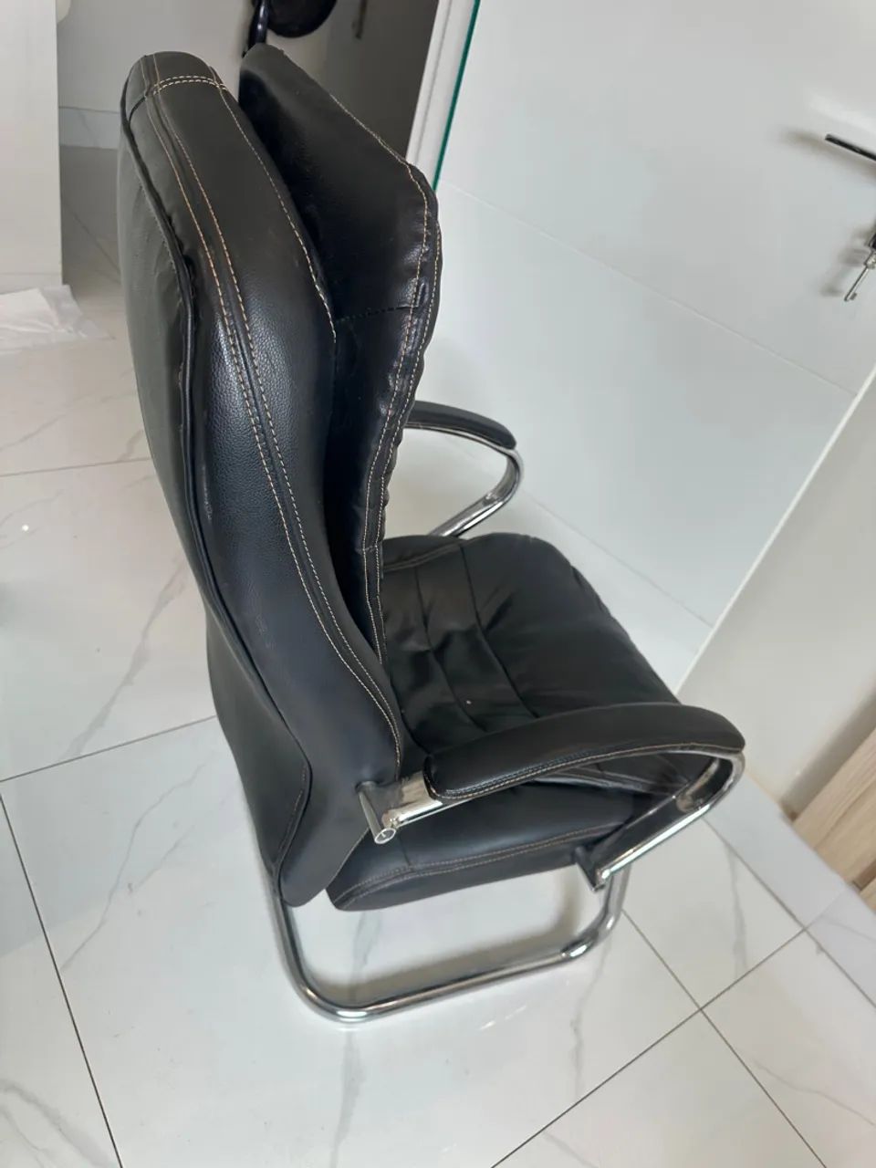 Cadeira Executiva Fixa Luxo  - Foto 5