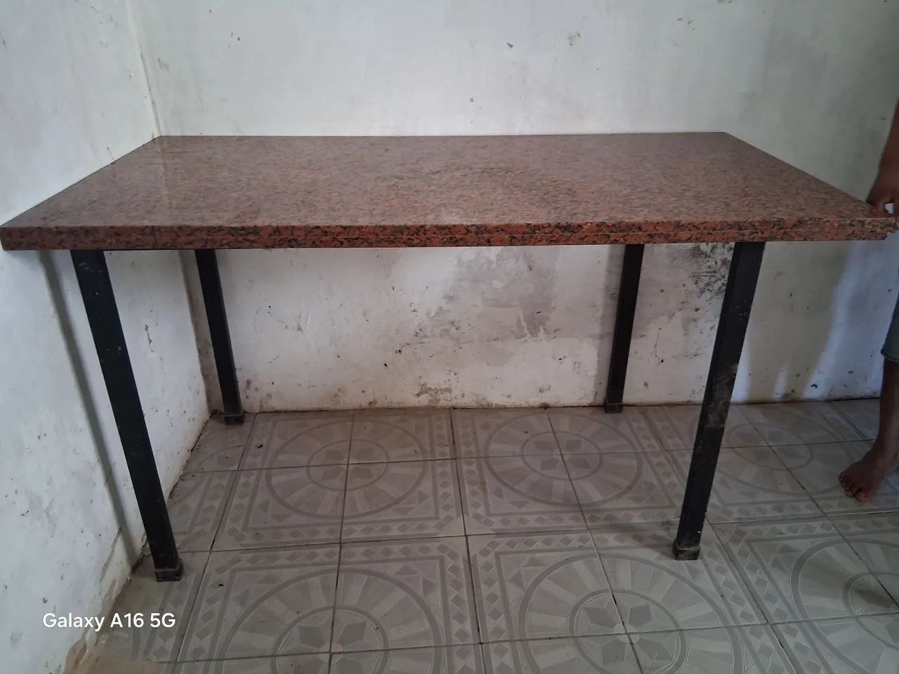 Vende essa mesa