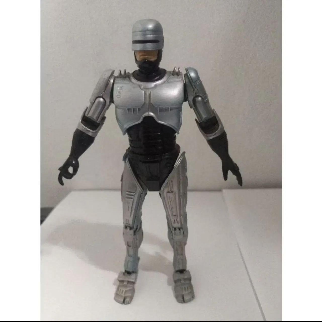 Robocop Neca com Sky Jet ler descrição do anúncio