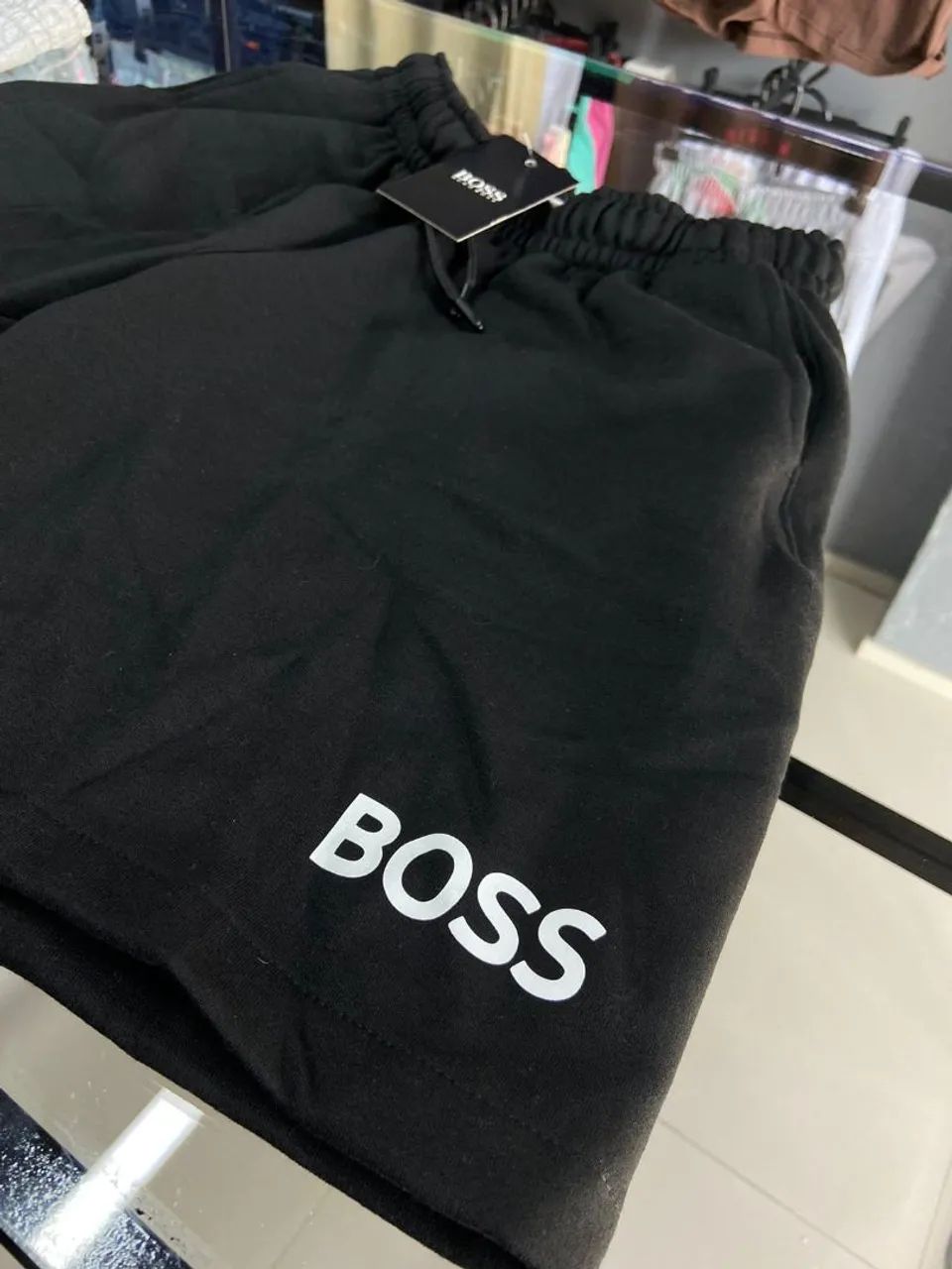 Bermuda moletom Hugo Boss - Foto 5