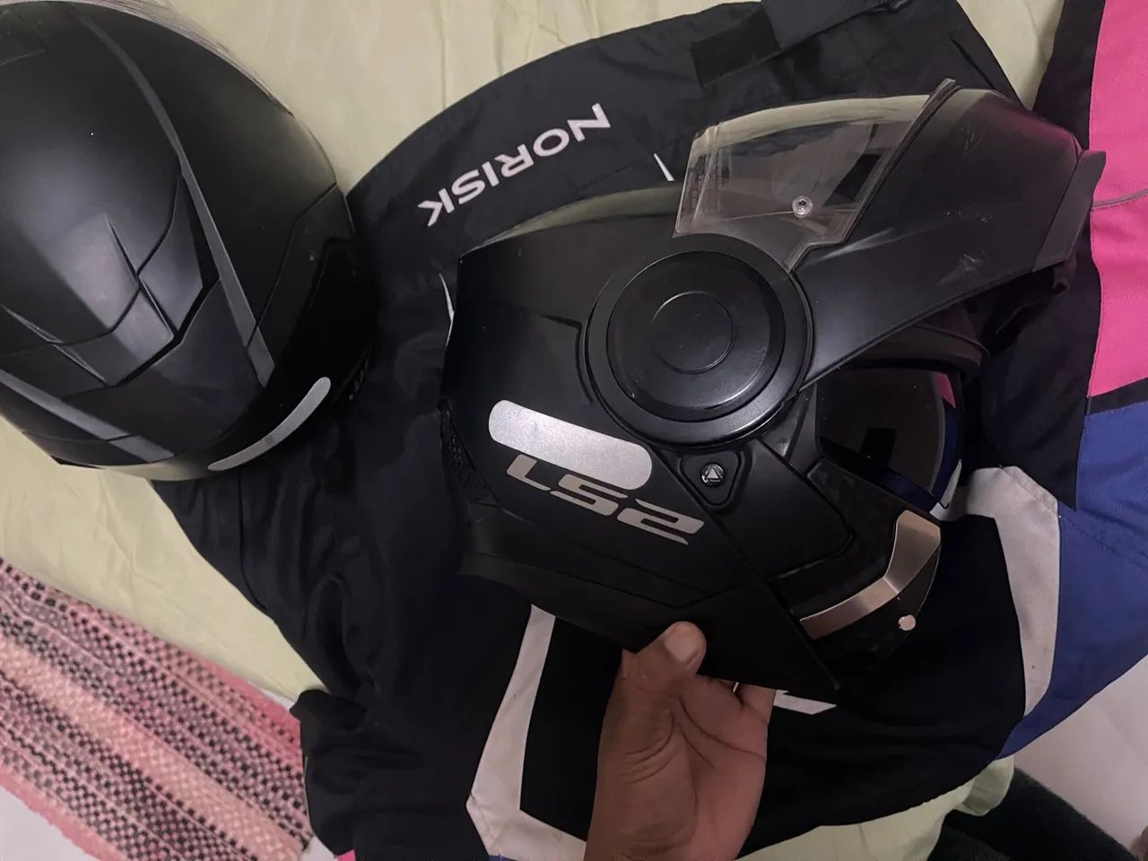 Capacete LS2 para Motociclista - Novo - Foto 2