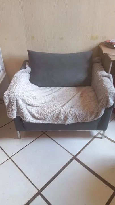 Vendo uma mudança. Cama mesa armário ar condicionado etc - Foto 4